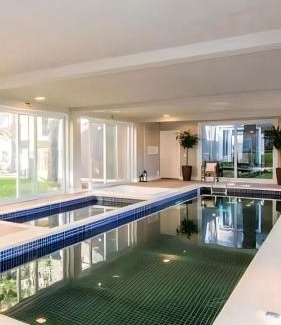 Carniel Apartment | Apto Lindo e Completo com piscina e jacuzzi