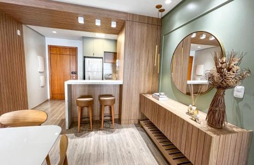 Carniel Apartment | Apto moderno com lareira, piscina aquecida e infra completo em Gramado