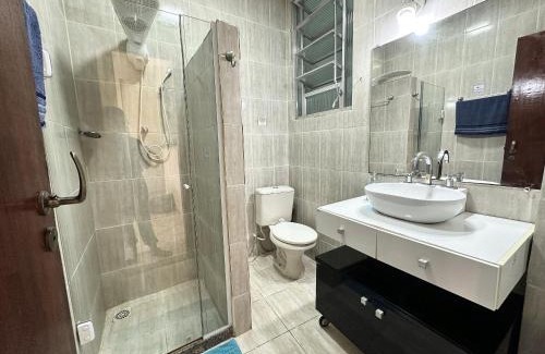Balneario Remanso Apartment | Apto na beira da praia do Centro | ROMM207