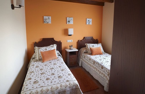 Valdes Cottage | Aptos. Rurales La Torre, "The King of the Tower" between Luarca and Cudillero