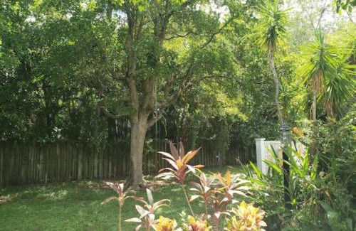 Lake Ridge Apartment | Apts with Backyard Near Fort Lauderdale Beach, Nightlife, Cruise Port, Airport