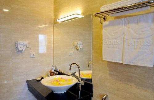 Tran Phu Beach Hotel | Apus Hotel