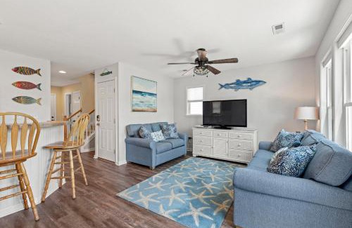 Colington House | Aqua Adventure