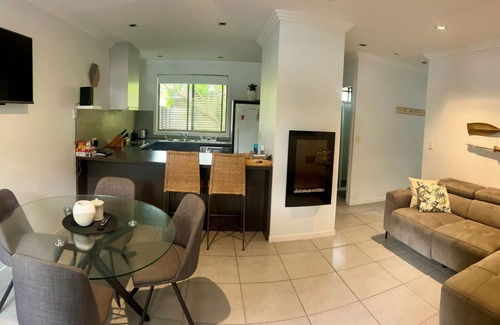 Blueys Beach Apartment | Aqua Apartment #2 - Pacific Palms Holidays