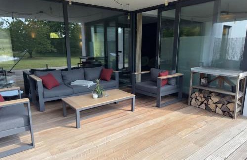 Stegen Apartment | Aqua Aura - Deluxe Spa Getaway with Sauna & Pool