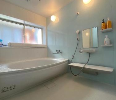 Kakisaki House | Aqua Beach House Sotoura - 1min walk to Sotoura Beach!