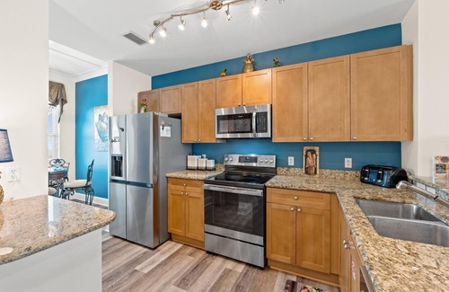 Panama City Beach Condo | Aqua Beach Resort by Panhandle Getaways