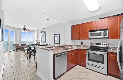 Panama City Beach Condo | Aqua Beach Resort by Panhandle Getaways