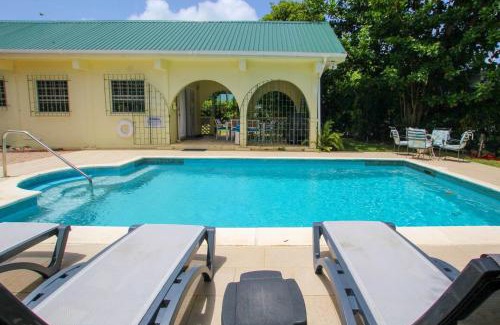 Sunset Crest House | Aqua Bliss home by Bluescape