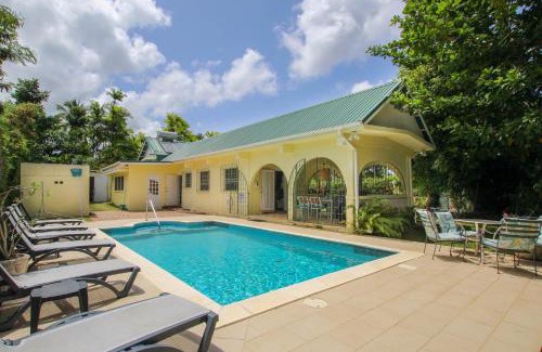 Sunset Crest House | Aqua Bliss home by Bluescape