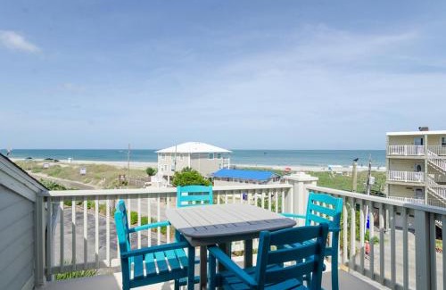 North Carolina Coast House | Aqua Blue by Bryant Real Estate