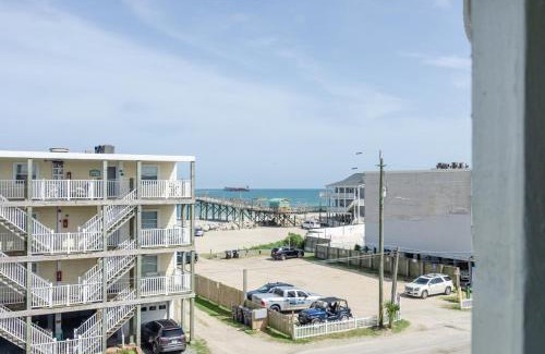 North Carolina Coast House | Aqua Blue by Bryant Real Estate