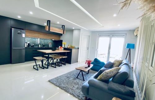 Elshani Apartment | Aqua Blue Lakeview Apartment Ohrid