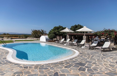 Maragas Villa | Aqua Breeze North Villa on the beach