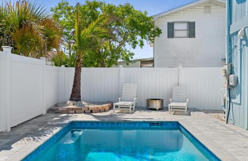 Gulf Lagoon Beach House | Aqua Horizon by AvantStay Pool Near the Beach