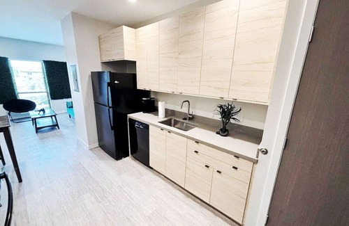 Downtown Des Moines Apartment | Aqua Loft Comfort (325)