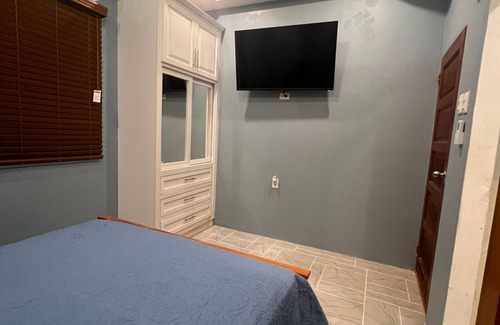 Trinidad Bed & Breakfast | Aqua Lounge The Venue