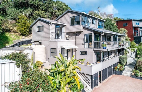 Oneroa Apartment | Aqua Sands - Studio 2 | Stay Waiheke