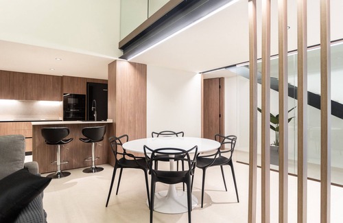 Penya-roja Apartment | Aqua Suites Ciudad de las Artes II. A/C + 6 Pax