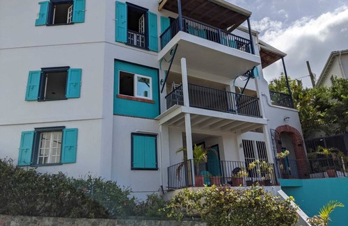 Estate Frenchman Bay Apartment | Aqua