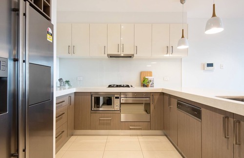 Mornington Apartment | Aqua Views of the bay in Mornington