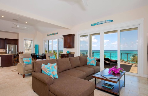 Double Bay House | Aqua Villa and Cottage by Eleuthera Vacation Rentals