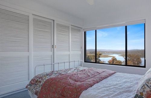 Merimbula Cabin | Aqua Vista - Pet friendly with yard and views
