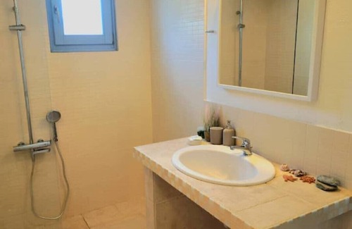 Posidonia House | AquaBlu Syros Beachfront House(4) w/Pool