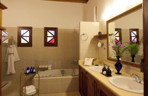 Lindos Hotel | Aquagrand Artistic Luxury Beach Resort - Adults Only