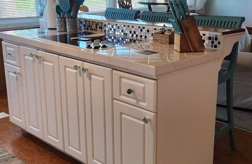 Grove City House | AQUAHOLIC VISTA