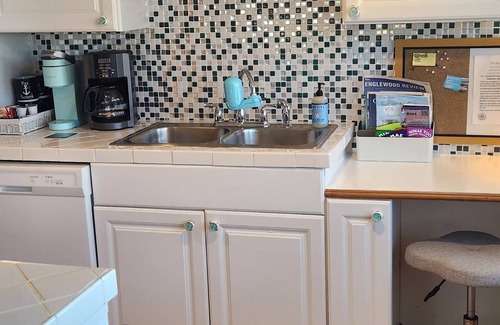 Grove City House | AQUAHOLIC VISTA