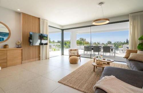 Benahavis Apartment | Aqualina de Madeira