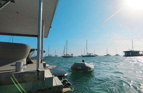 Grande-Terre Boat Rental | Aqualodge Guadeloupe