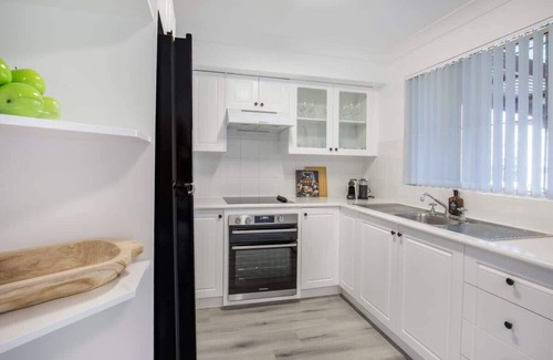 Huskisson House | Aquamarine Summary: M