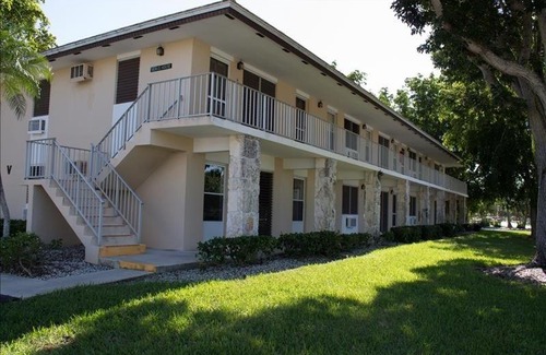Marco Island Apartment | Aquar V-6 - Aquarius V-6 condo