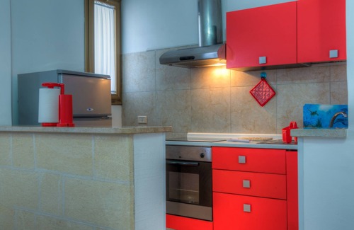 San Pietro in Bevagna House | Aquarium Residence