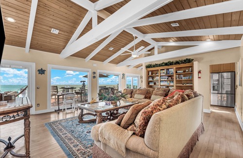 Stuart House | Aquarius Ocean-to-River Resort: 26BR/18BA Beachfront, Sleeps 60+ Pools/Spa/Docks