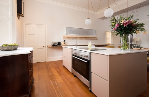 Richmond Other | Aquarius Rising - a house that sleeps 12 guests in 6 bedrooms