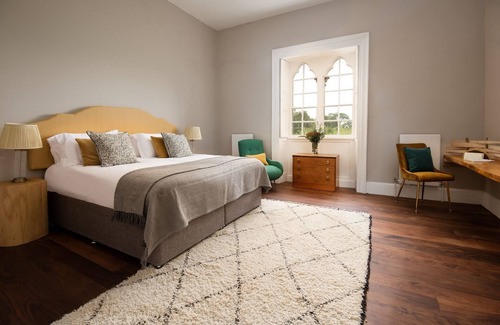 Richmond Other | Aquarius Rising - a house that sleeps 12 guests in 6 bedrooms