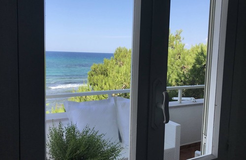 Rivabella Apartment | Aquarius★Beachfront Suite★Amazing Sea View★by Amarena Collection Gallipoli