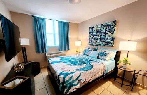 Herreras Apartment | Aquatika - Beach, Pools, Lazy River - Relax!