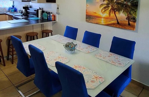 Las Carreras Apartment | Aquatika Beach Resort Garden Apt for 8 people!