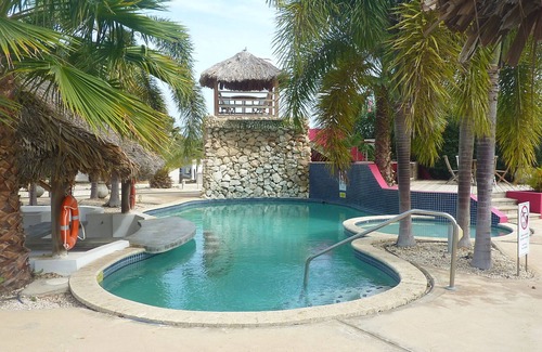 Waterlands Village Cottage | Aquavilla - Luxurious 3 Bed Waterfront Villa In Private Gated Vacation Resort