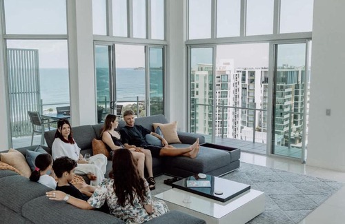 Maroochydore Apartment | Aquavista Penthouse - Stunning 180 Views