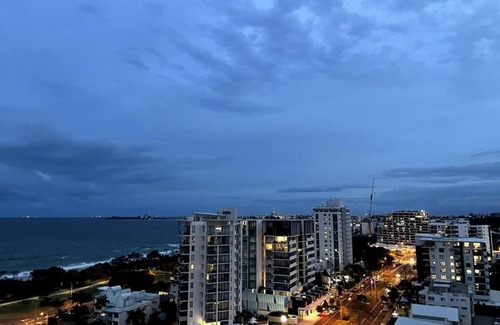 Maroochydore Apartment | Aquavista Penthouse - Stunning 180 Views