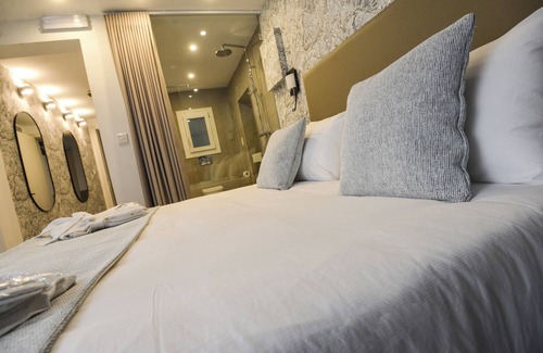 Victoria Bed & Breakfast | Aqueduct Boutique B&B