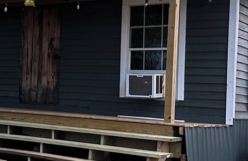 Whitney Cabin | Aquila getaway cabin