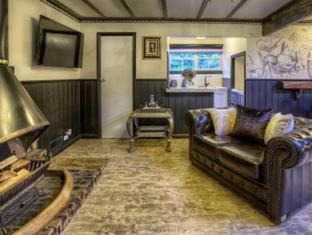 Olinda Cabin | Aquila Nova Resort