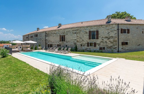 Groznjan Villa | Aquileia Residence # 5 - peaceful, private garden, large pool, close to Grožnjan