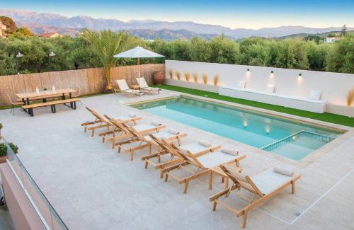 Galatas Villa | Ar & Al Luxury Villa